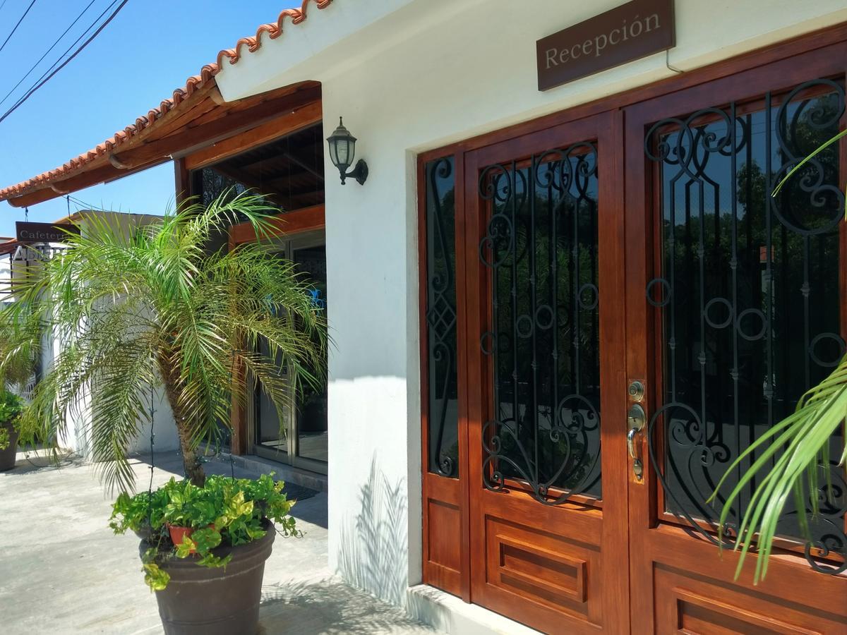 Hotel Real Primaveras Escárcega Exterior photo